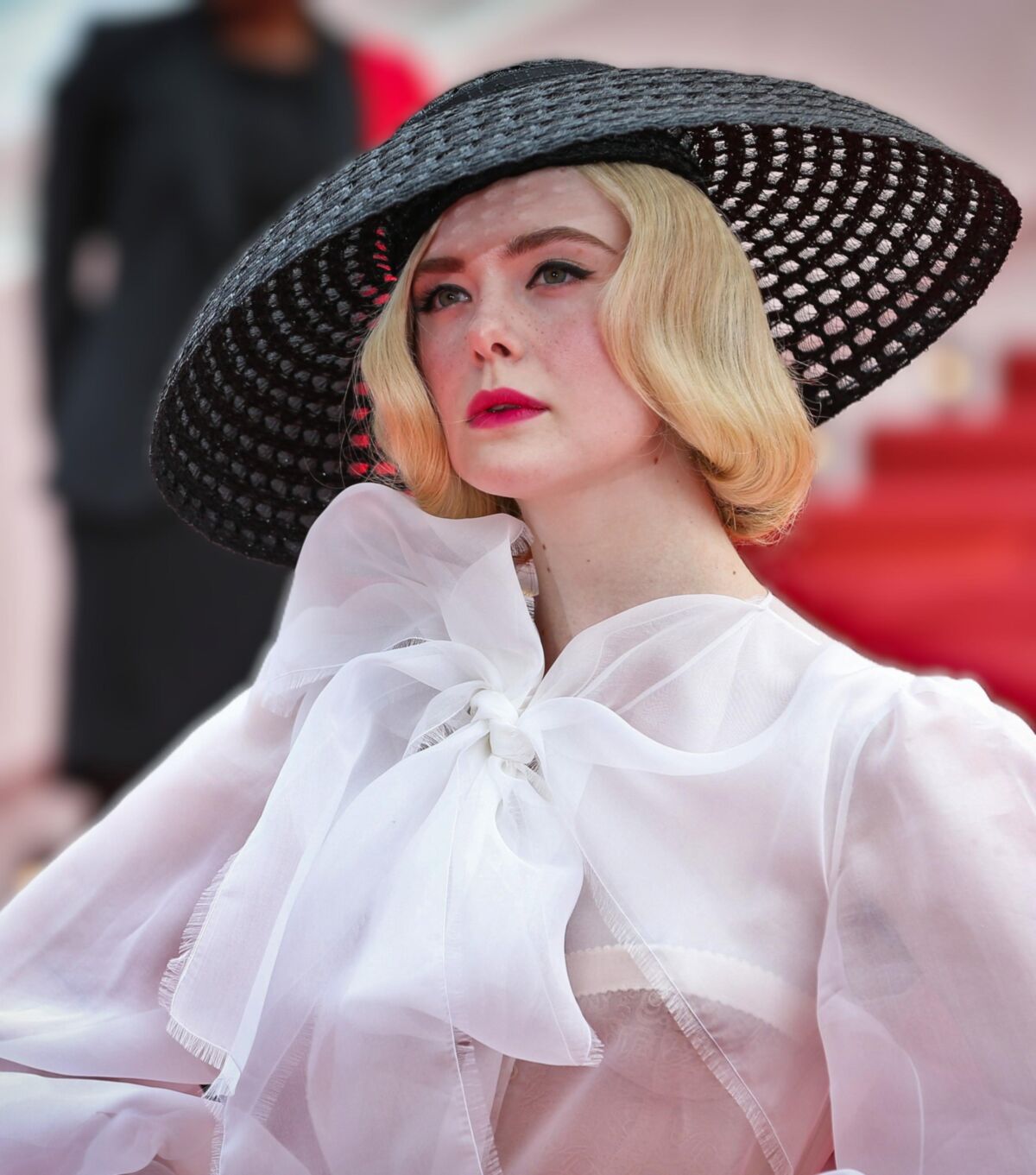 Elegante Celeb Teen Slut Elle Fanning, elegante semen y puta orina