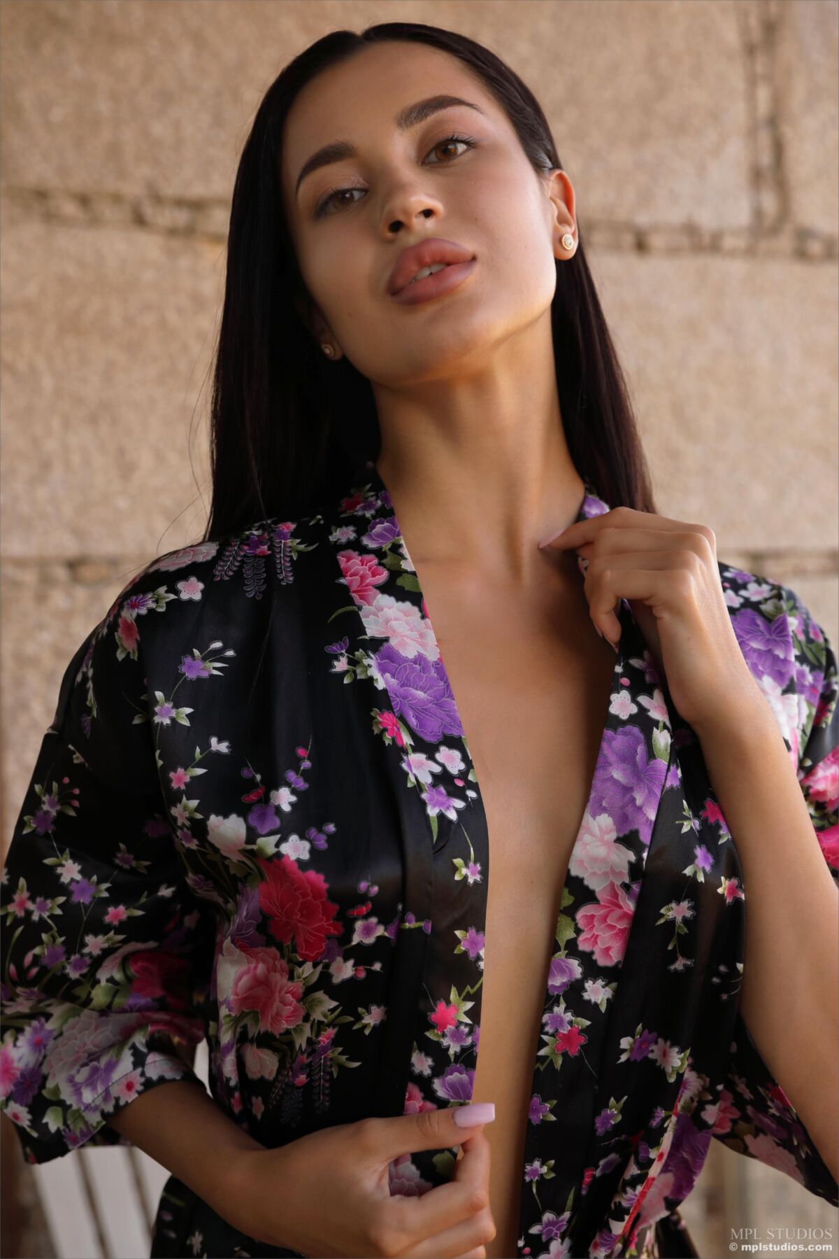 Aria Renaissance Girl