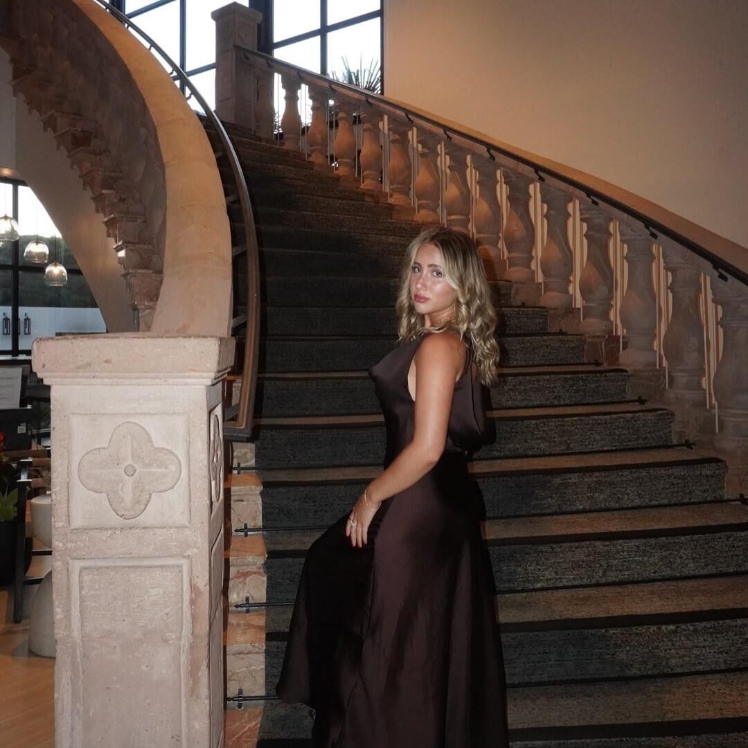 Ava Kolker Varios