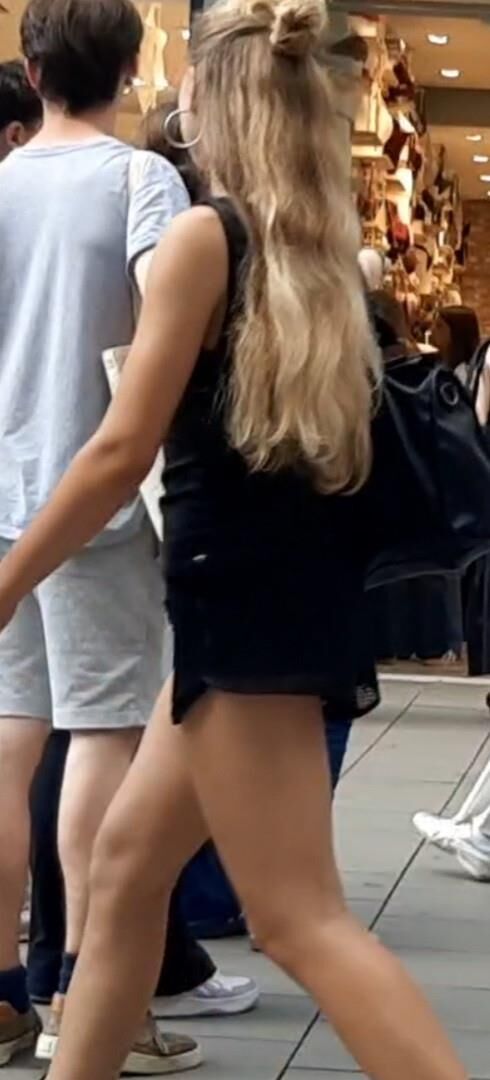 Streetgirls en pantalones cortos