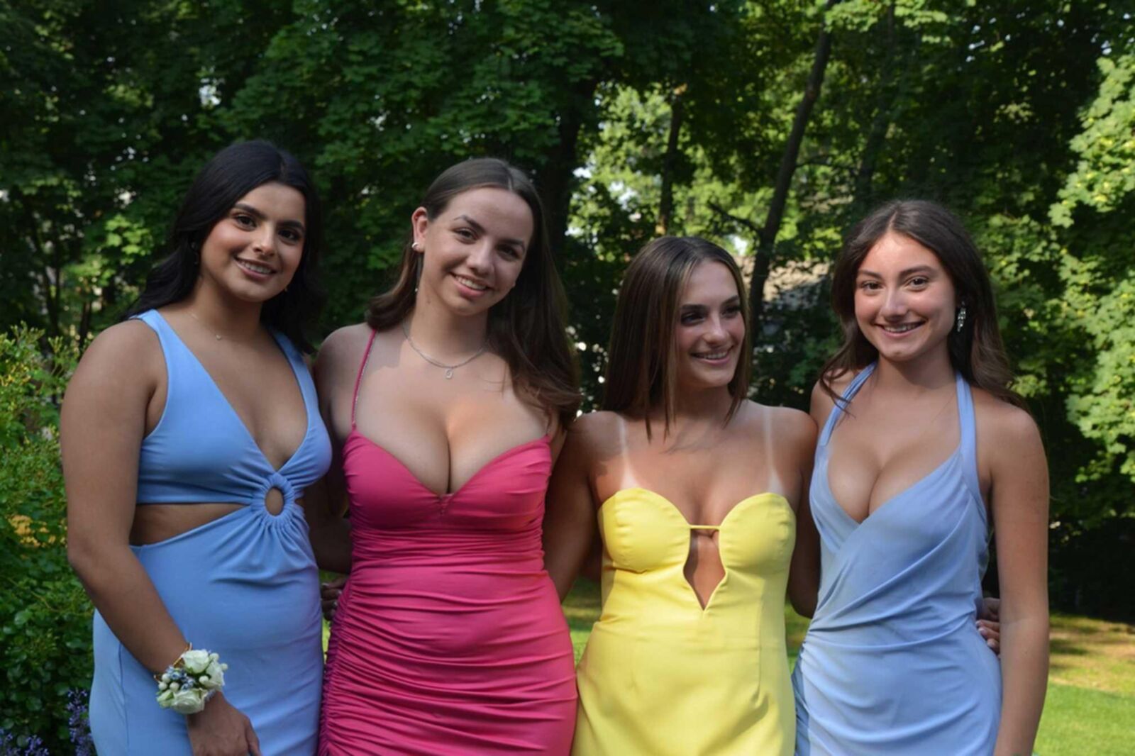 chicas con tacones, bikinis, cuál es para follar
