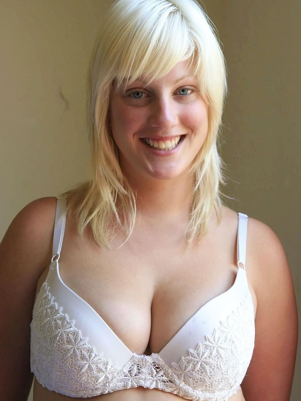  Non Nude