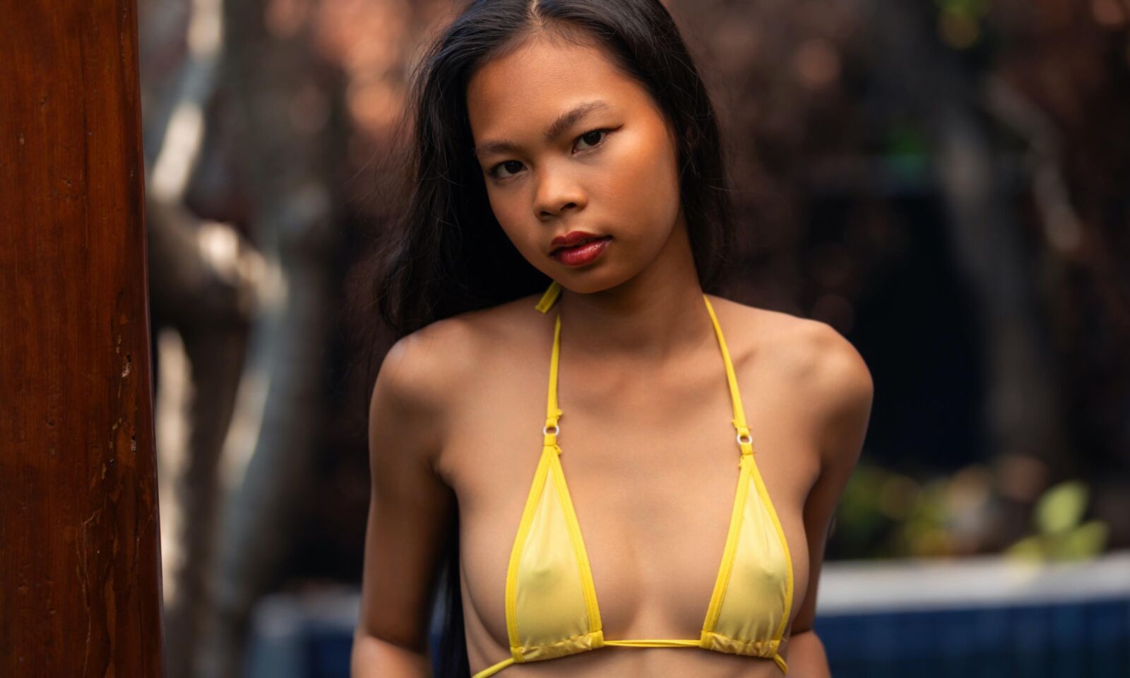 Bikini amarillo