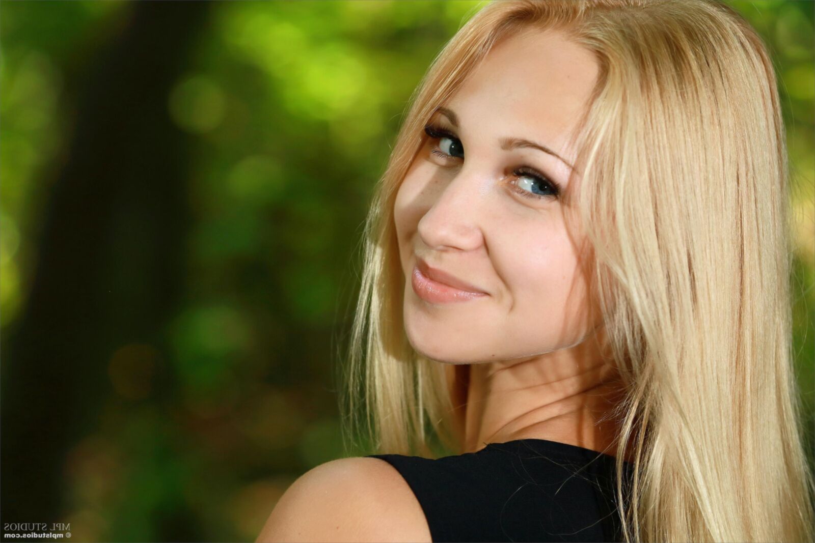 Belonika Embracing the green