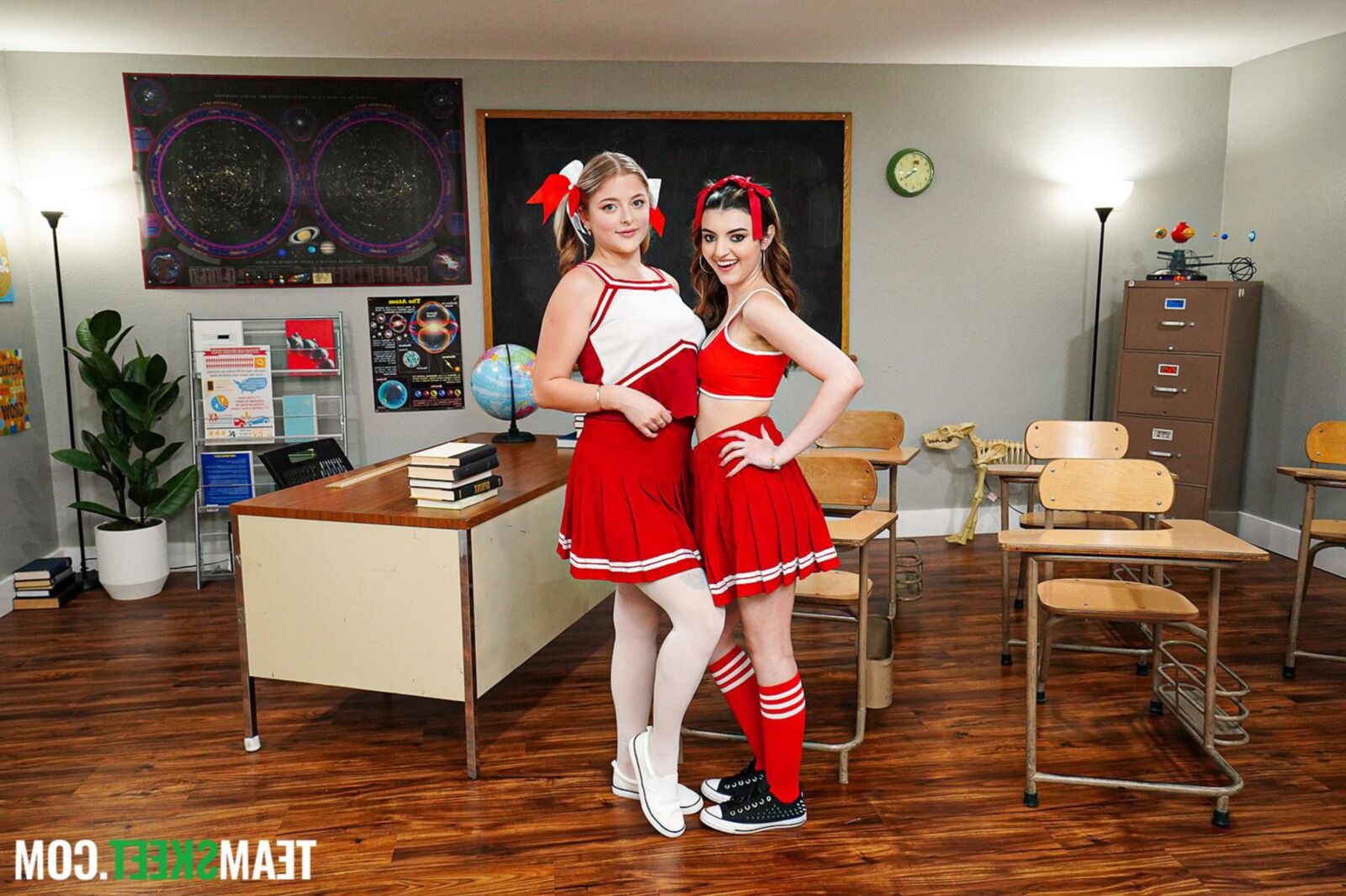 Jill Taylor, Julia James Scandal School School: The Cheerleade