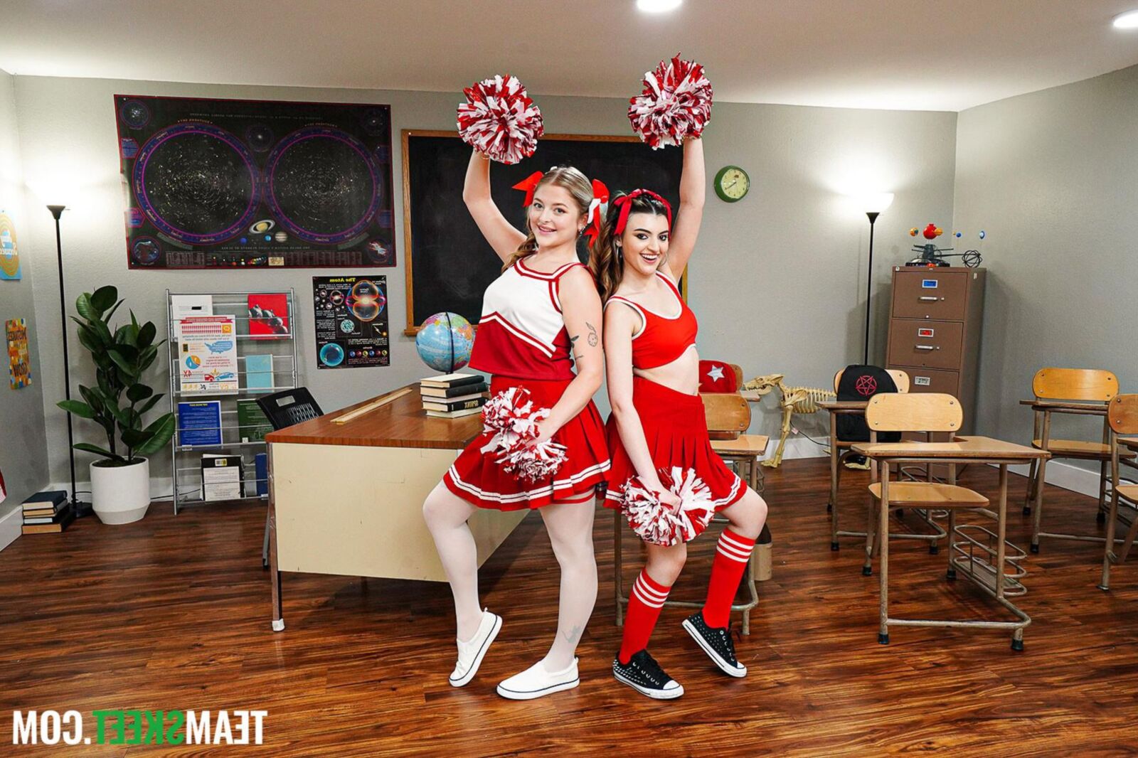 Jill Taylor, Julia James Scandal School School: The Cheerleade