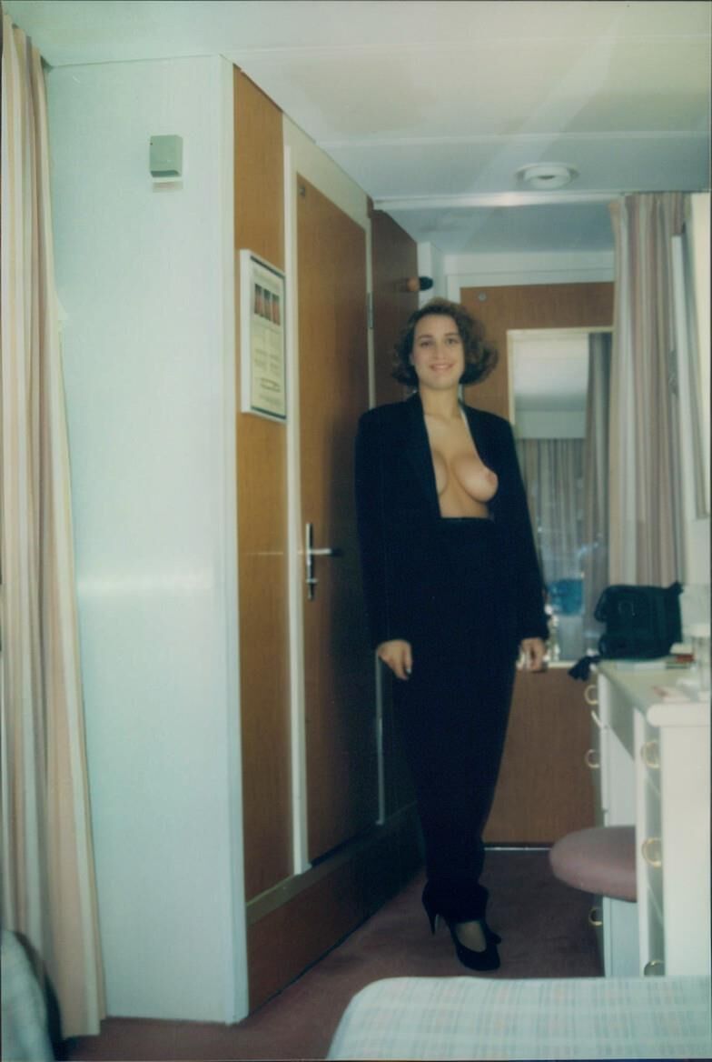 Adolescente vintage em meia -calça e meias