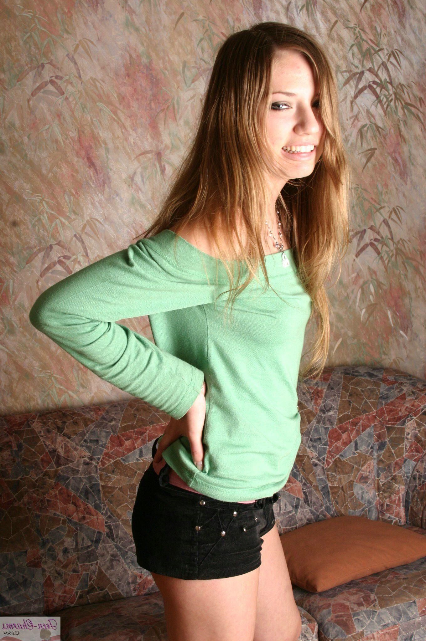 Teen Charms Amalia Images_