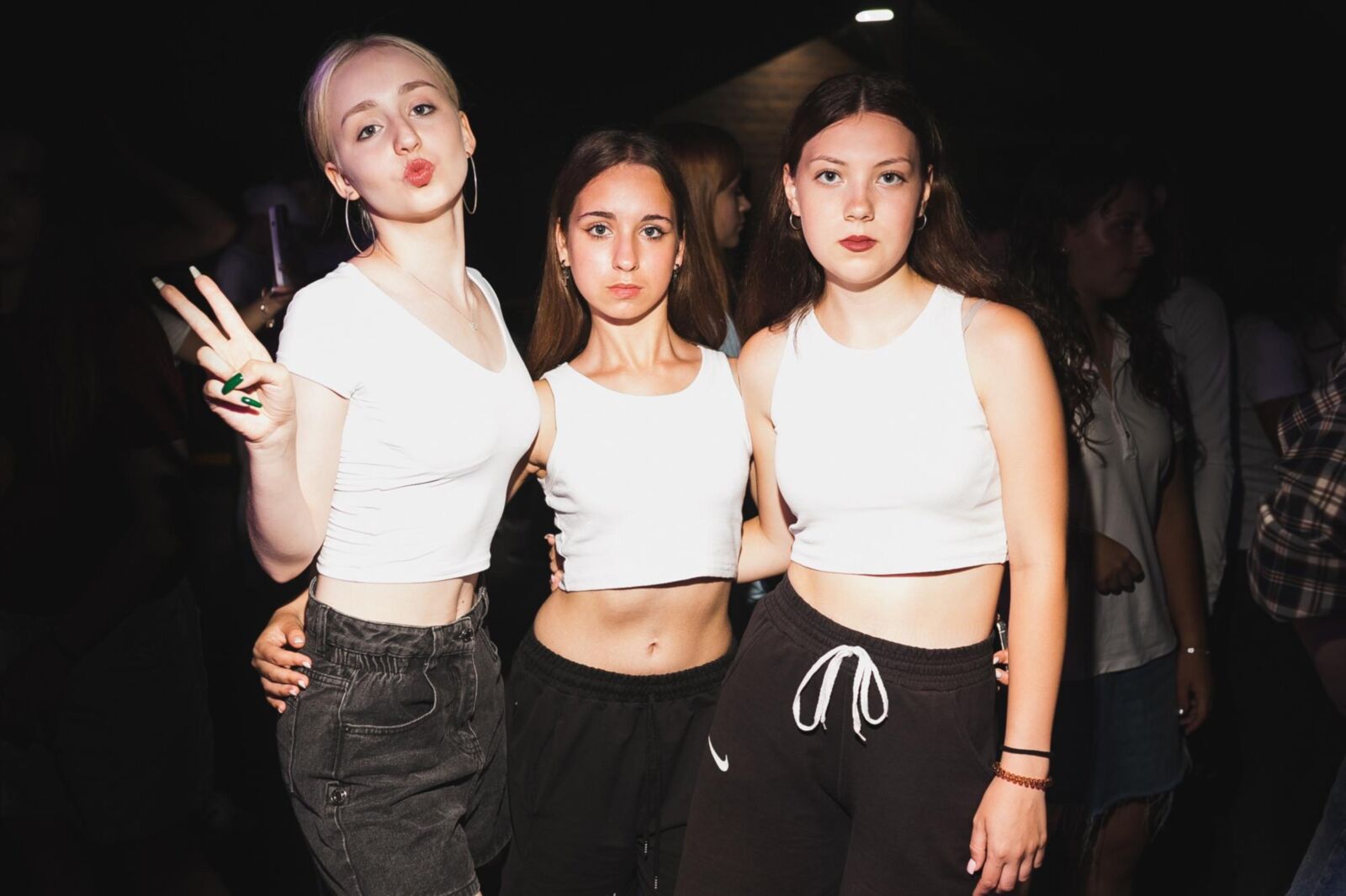 Hijas no desnudas mixtas