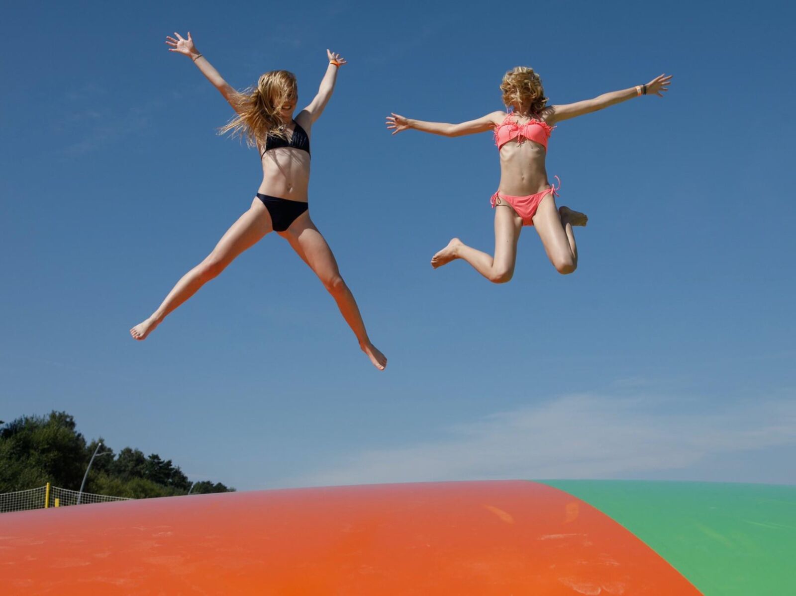 Rune e Bernie Sunny Bunnies em He Beach (NN)