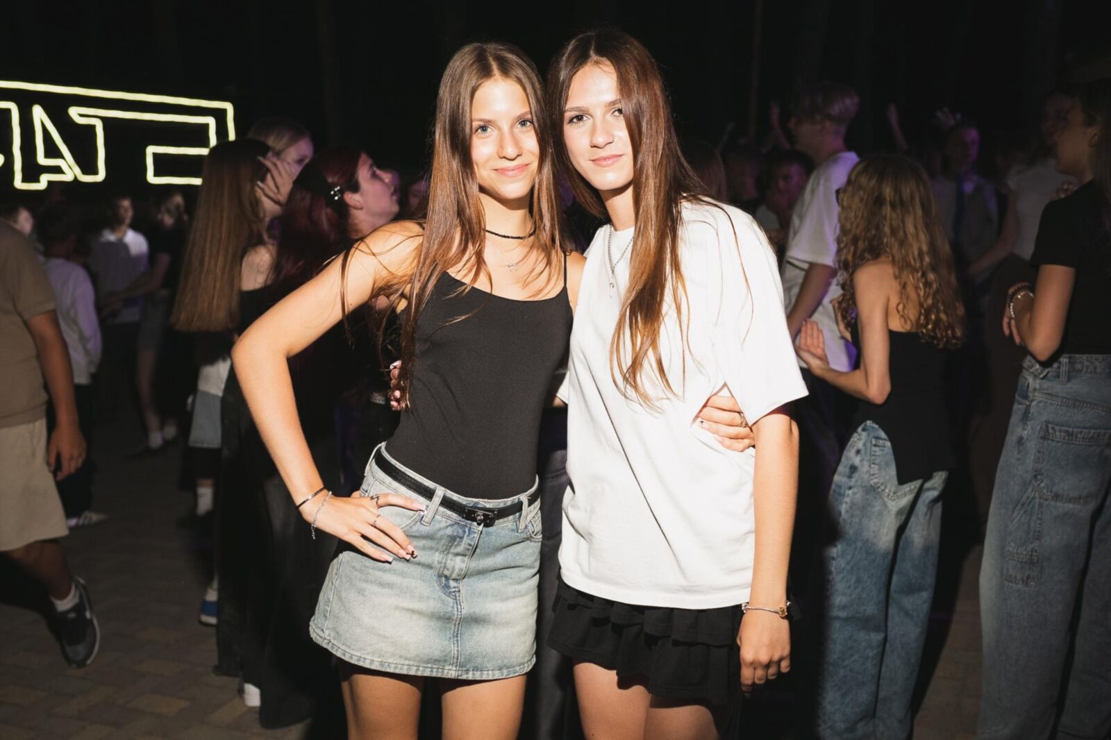 Hijas no desnudas mixtas