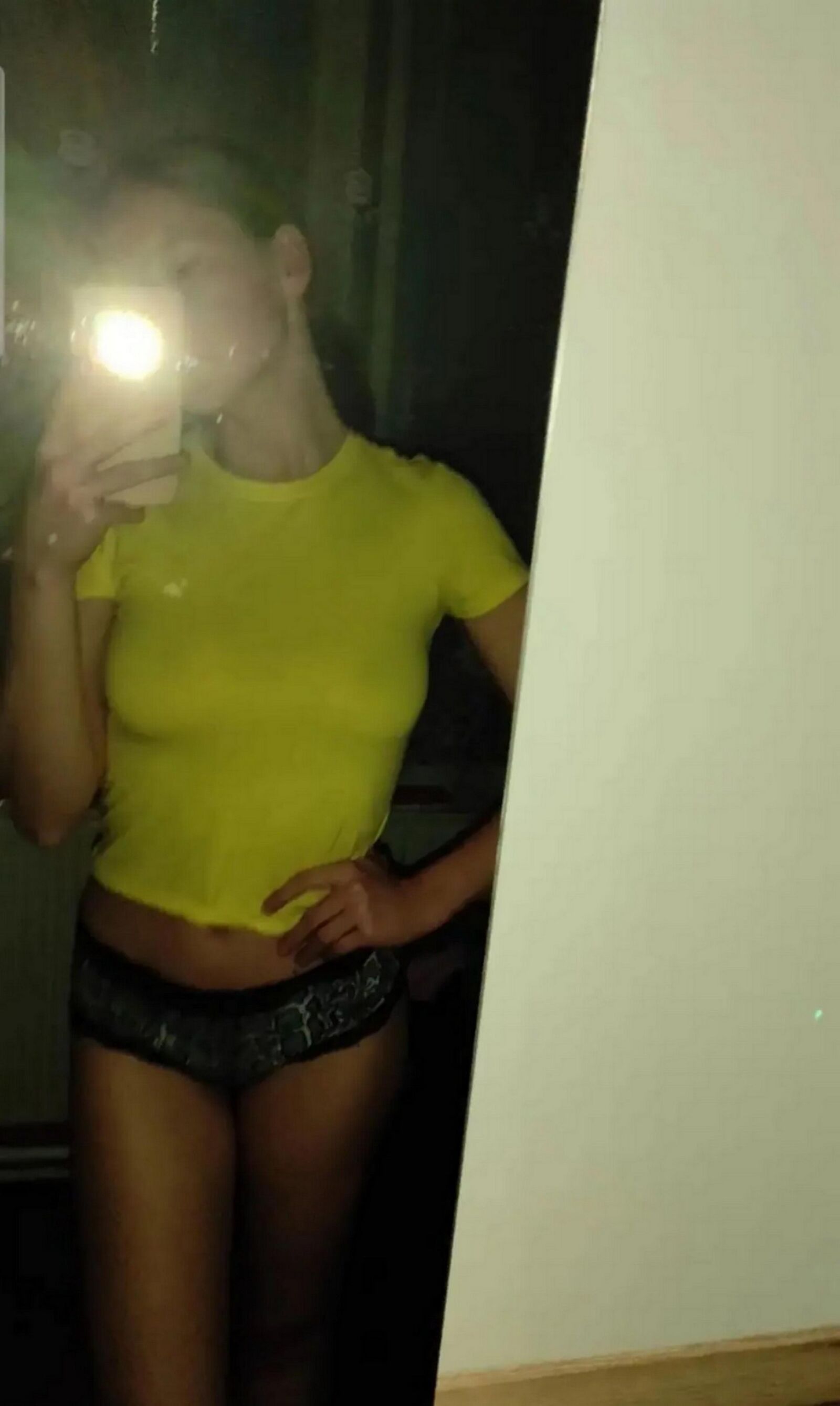 Vera nua selfie