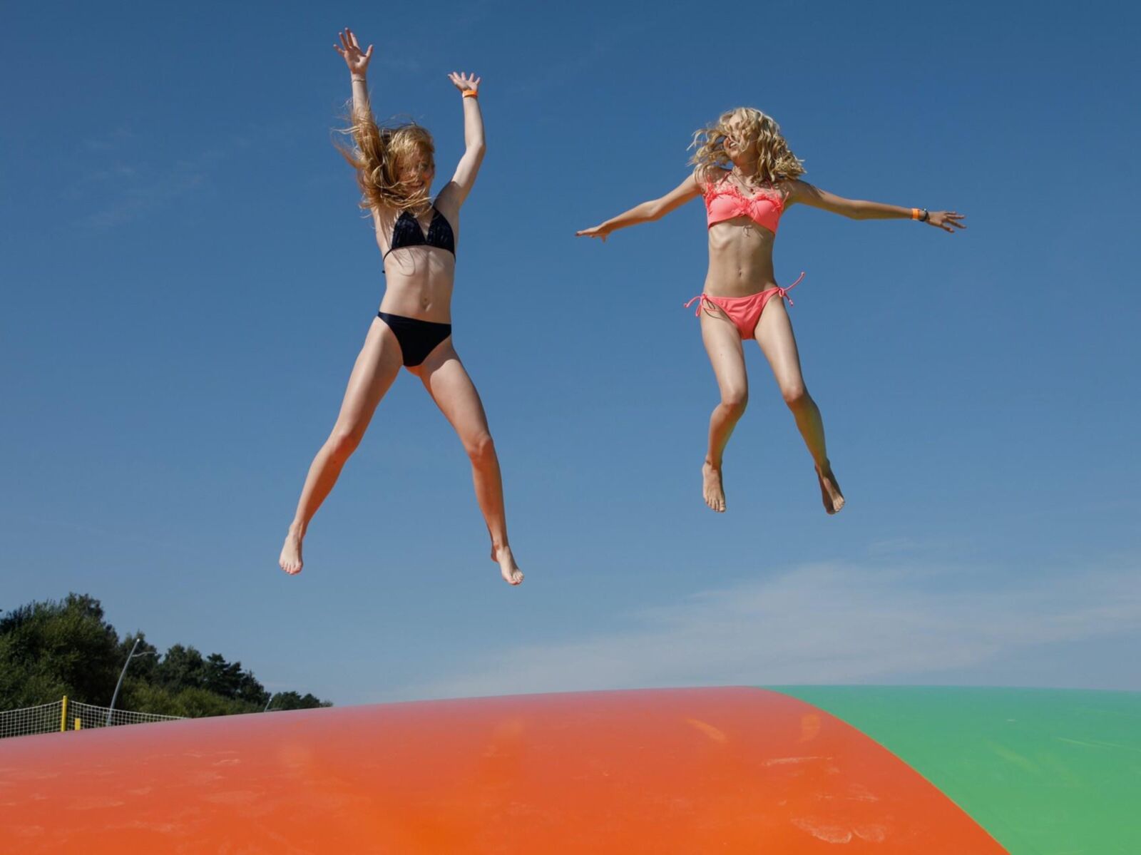 Rune e Bernie Sunny Bunnies em He Beach (NN)