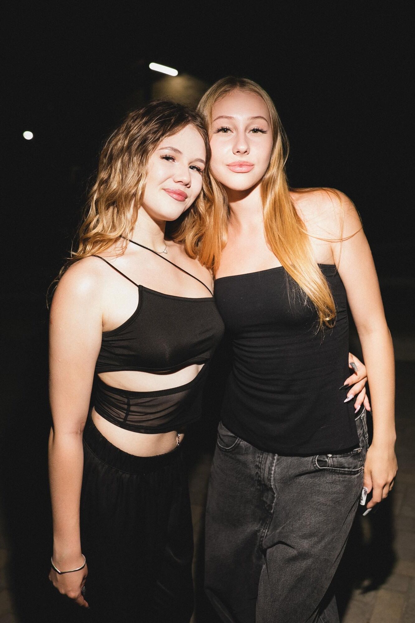 Hijas no desnudas mixtas