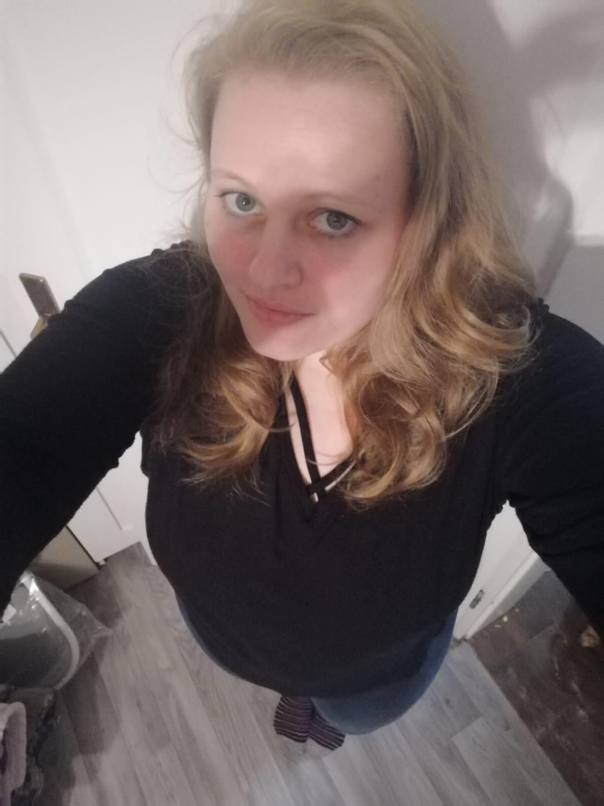Exponierte deutsche Teenager Katrin