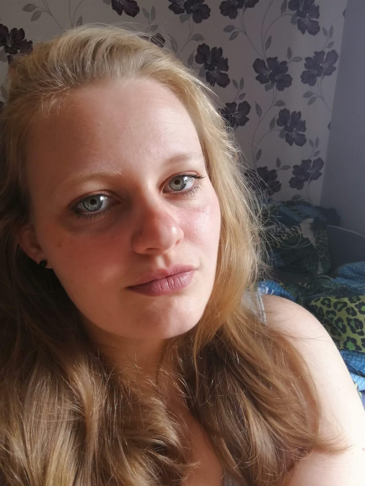 Exponierte deutsche Teenager Katrin