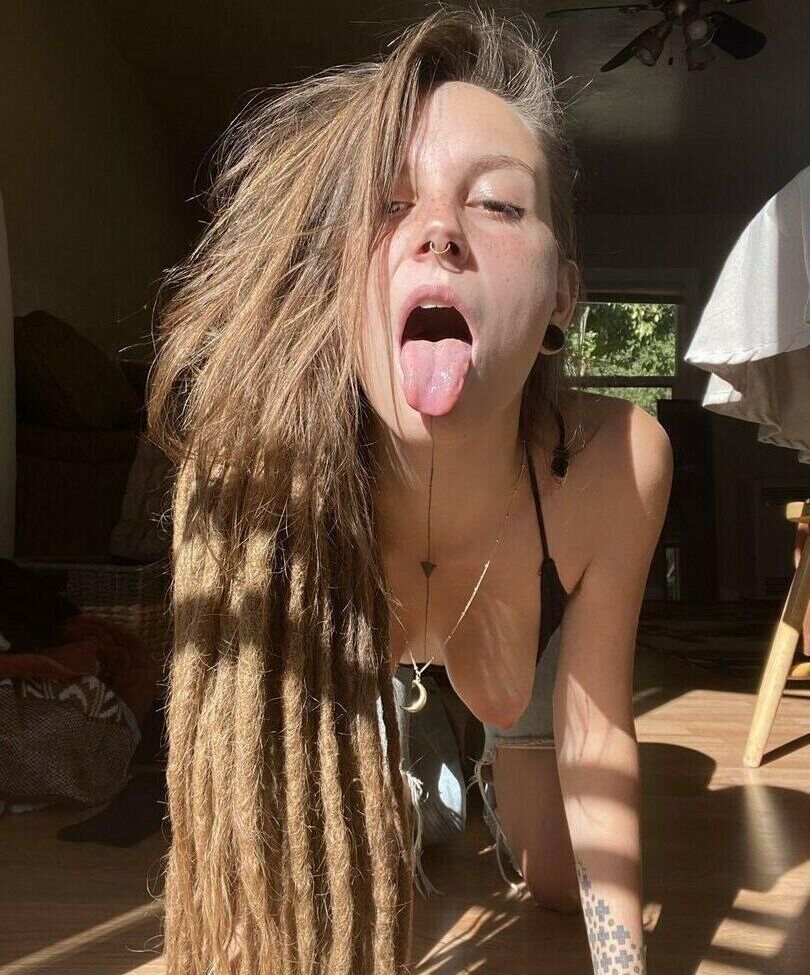 Gata hippie peluda fofa