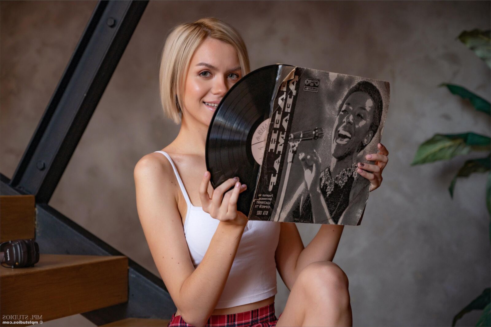 MPLStudios LANA LANE Old fashioned