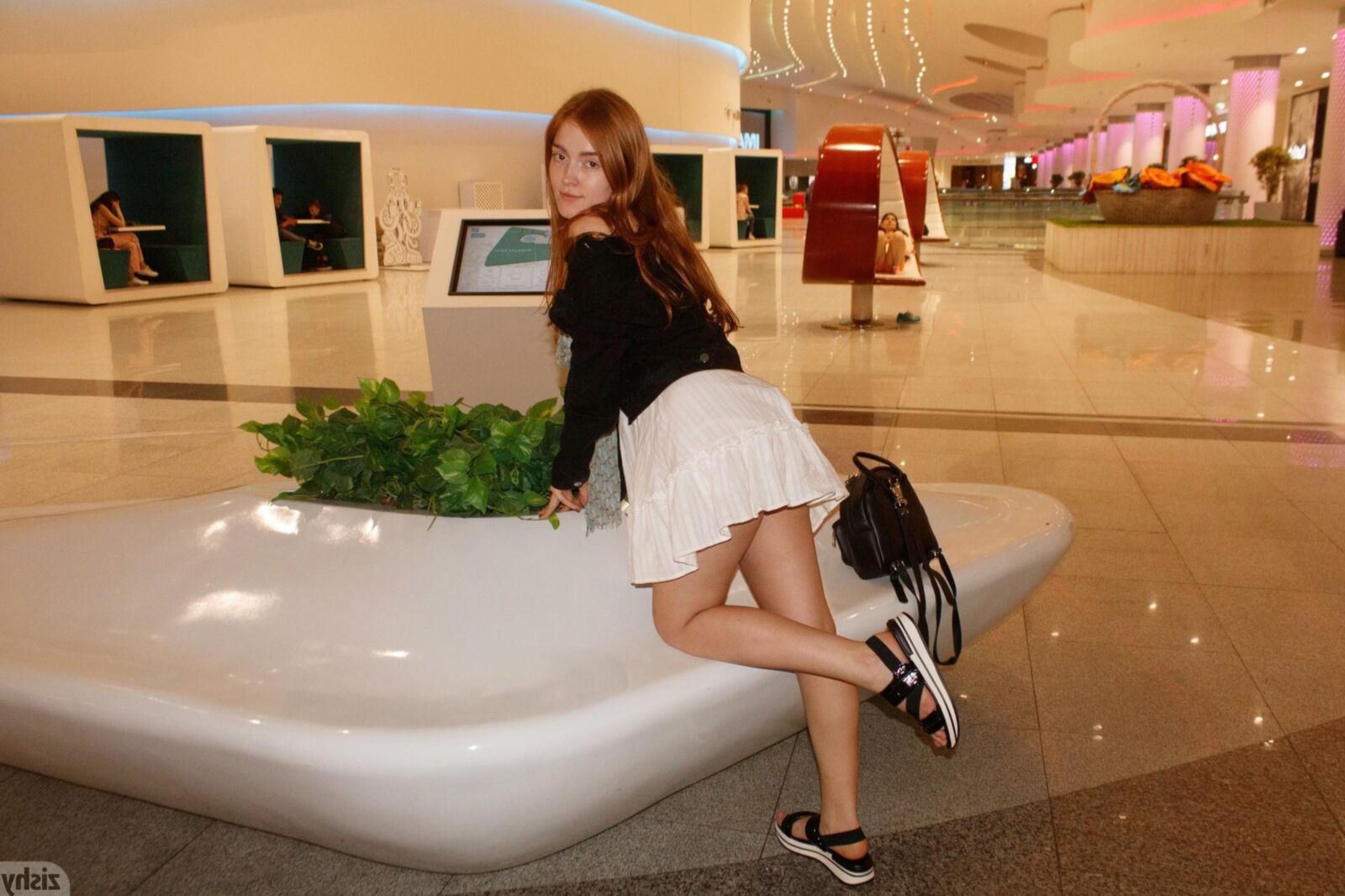 Zishy Jia Lissa der russische Zimt (NN)