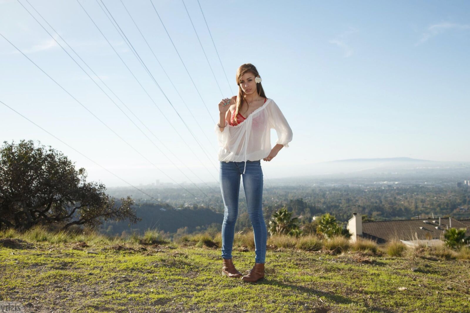 Zishy GRACIE THIMBLE Blue jeans and red bra (NN)