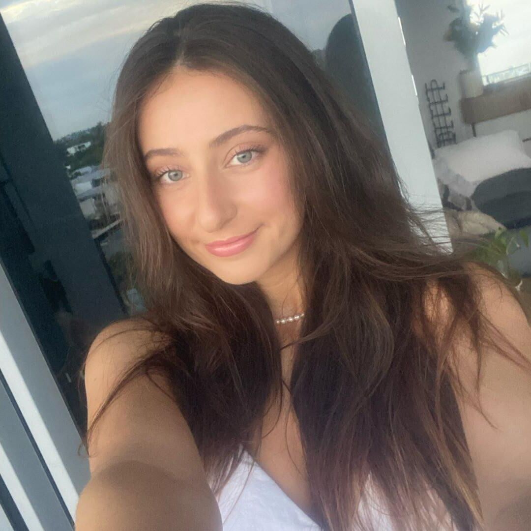 Aussie Chick Gabby