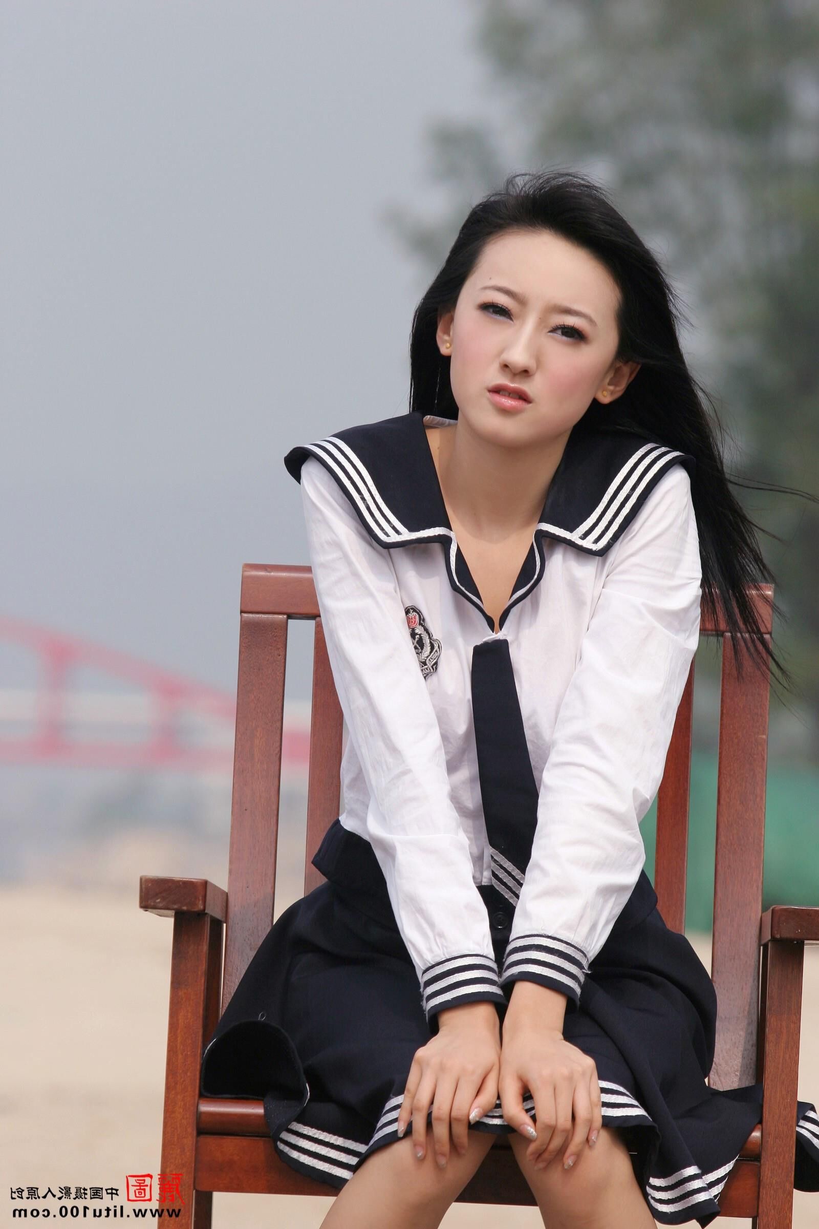 litu ZHANG T An afternoon at the beach (NN)