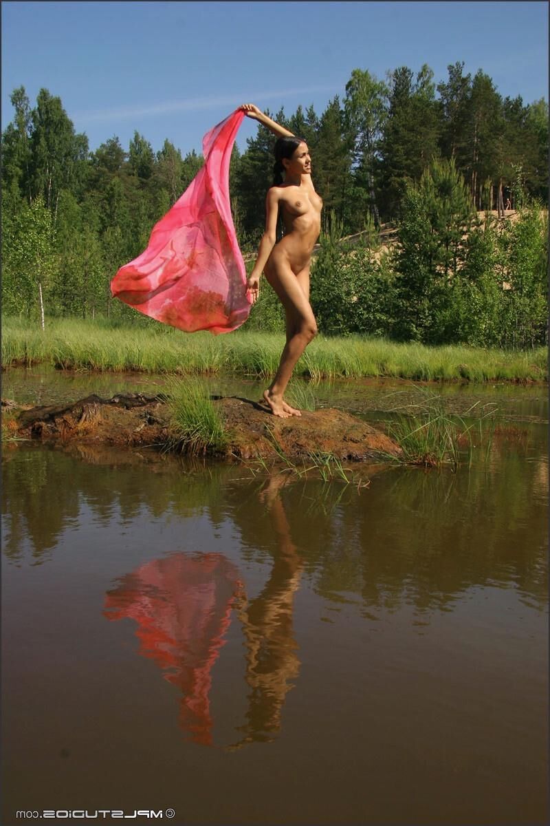 MPLStudios KAMILLA Loved going to the lake
