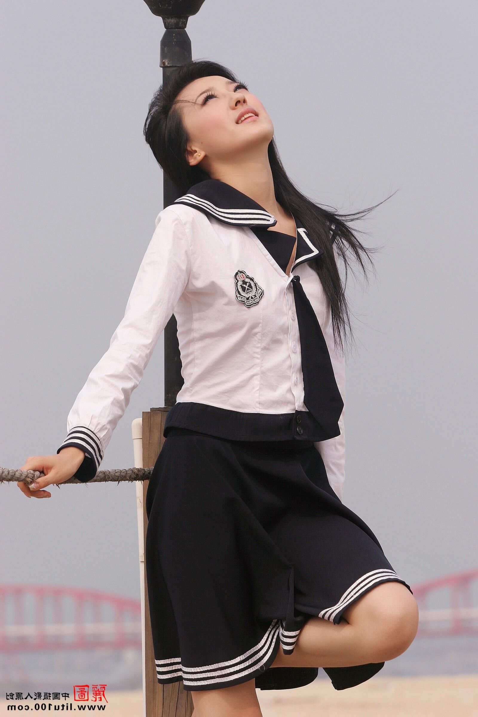 litu ZHANG T An afternoon at the beach (NN)