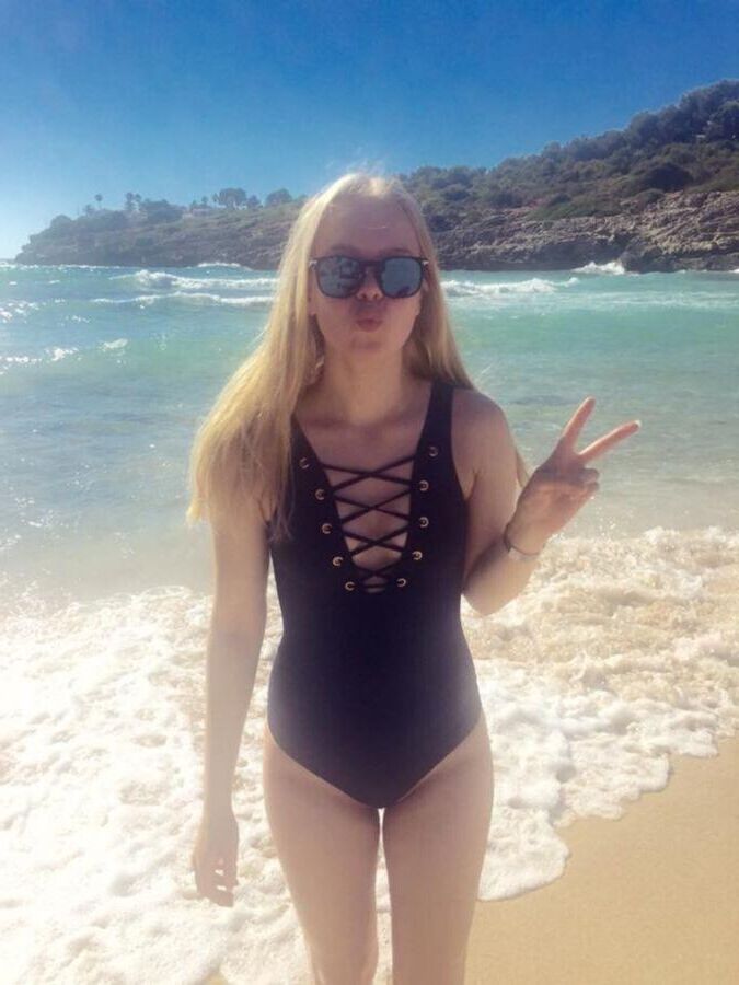 Skinny Teen Natala Net Slut
