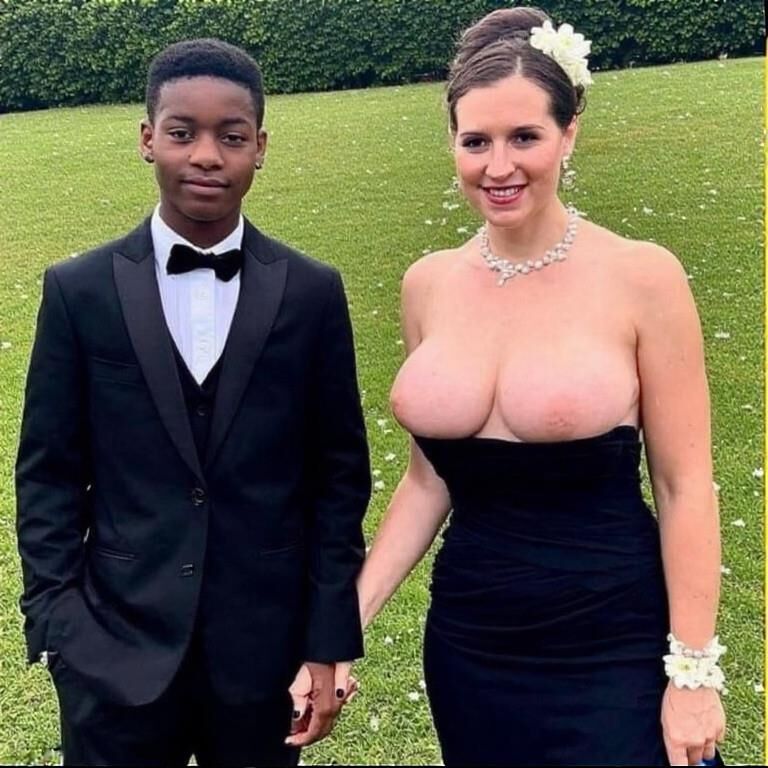 Esposa ou sua mãe indo para o baile (ai)