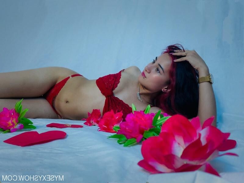Abbieconorss at MySexyShow.com