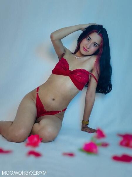 Abbieconorss at MySexyShow.com