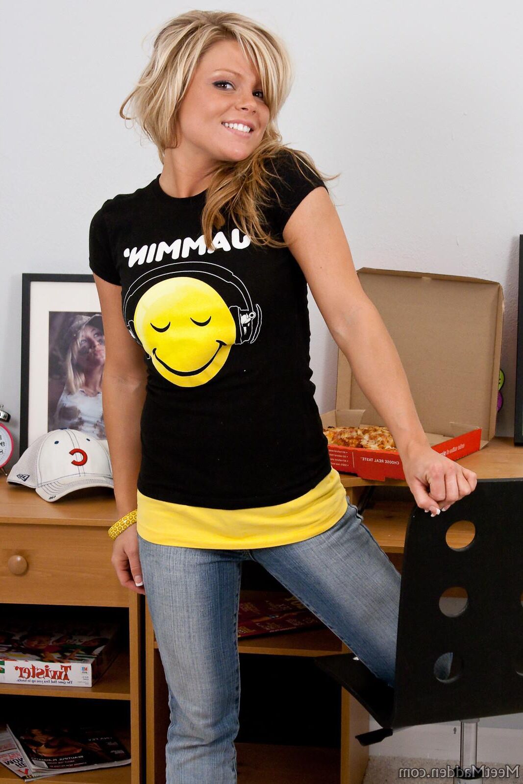 Meetmadden madden jasmin's tee