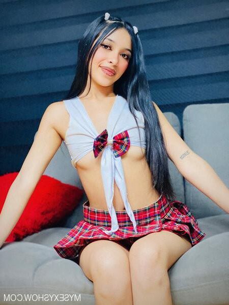 Abbybabyy at MySexyShow.com