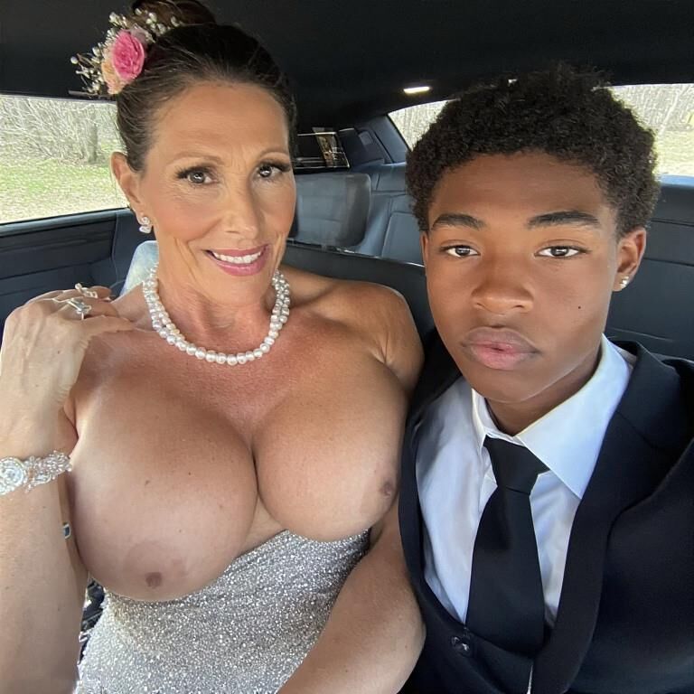 Esposa ou sua mãe indo para o baile (ai)