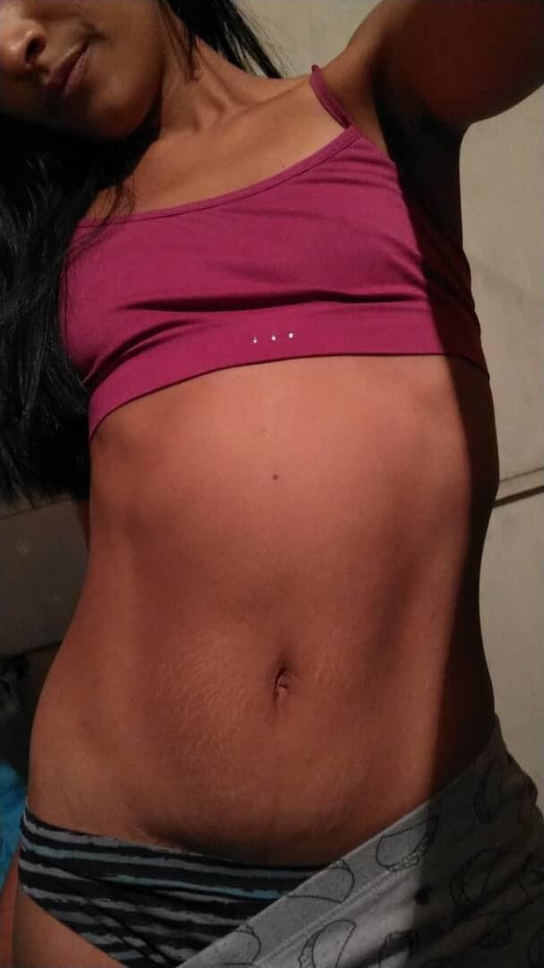Skinny Latina Rossana B. in pink undies