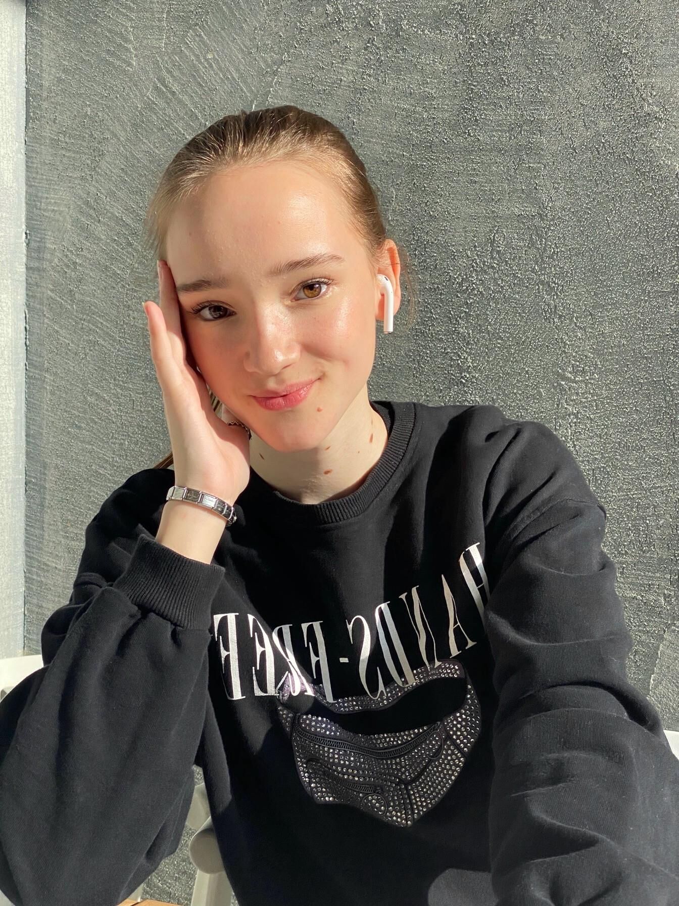 Non Nude Daughters Mixed 