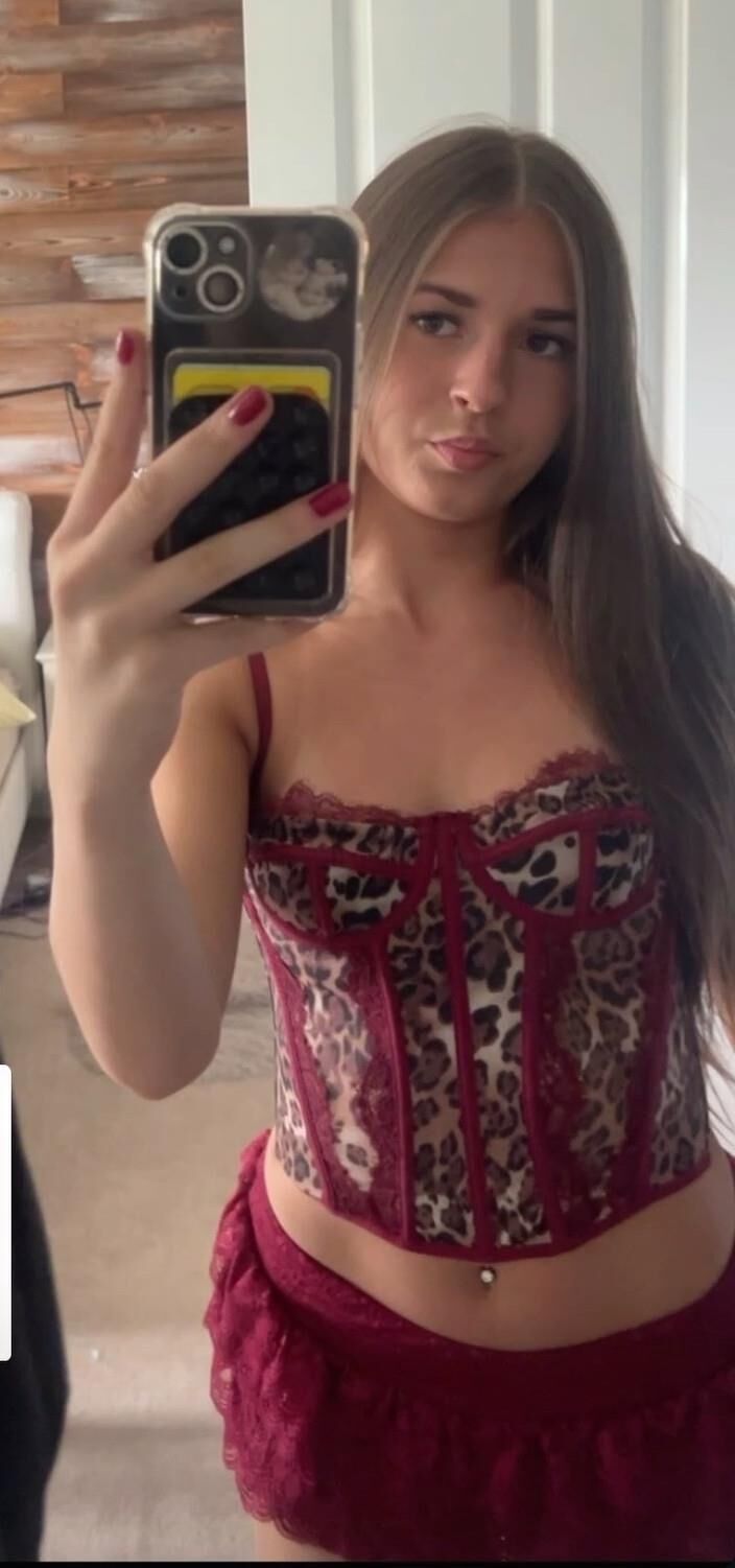 Tight Polish teenie Wiktoria belongs to the web now CUM HER