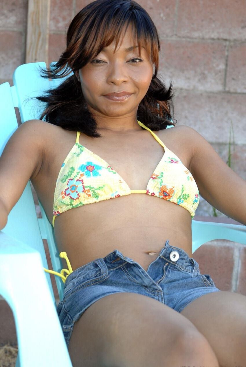 Gorgeous hairy ebony teen with tiny titties kali