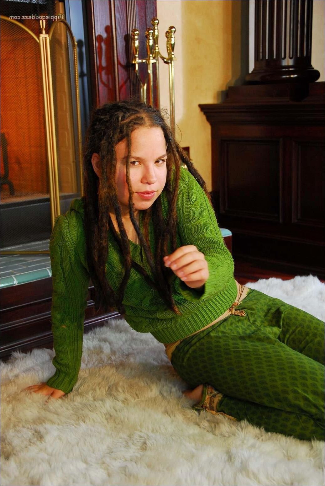 HippieGoddess IVY Bt the fire