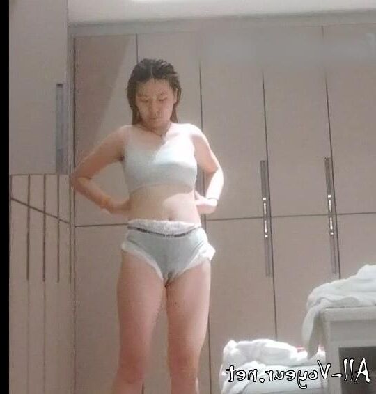 Bathing and Changing Cloth in the Hot Spring 