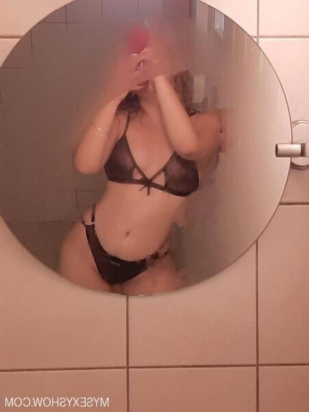 Abbyhard at MySexyShow.com
