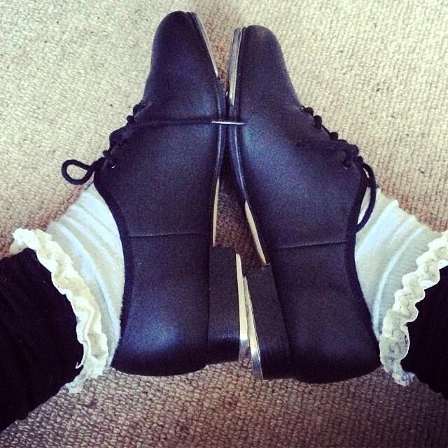 Planos, zapatos, tacones, sandalias, calcetines,