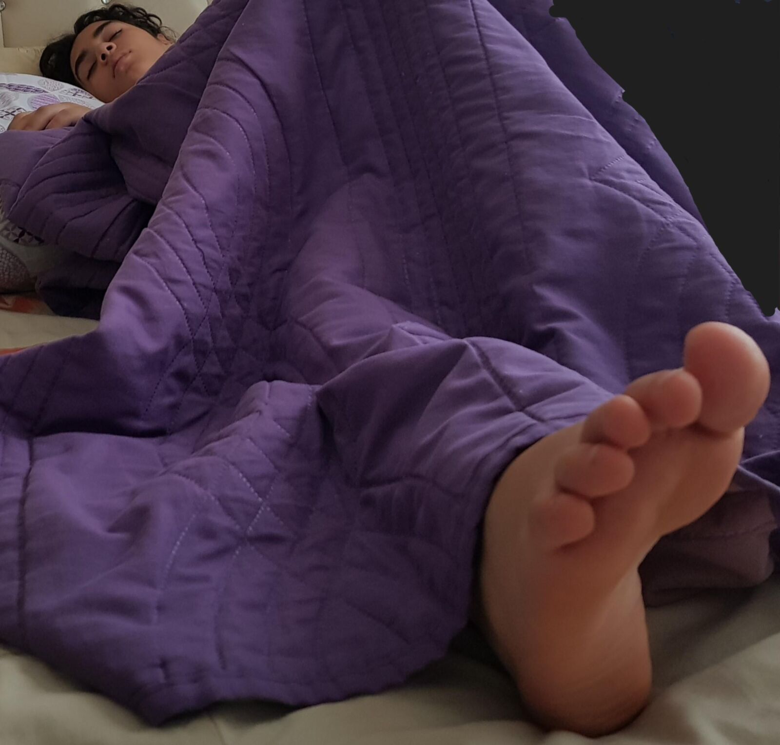 Neva Yalcin Turquía Sleeping Pink suelas