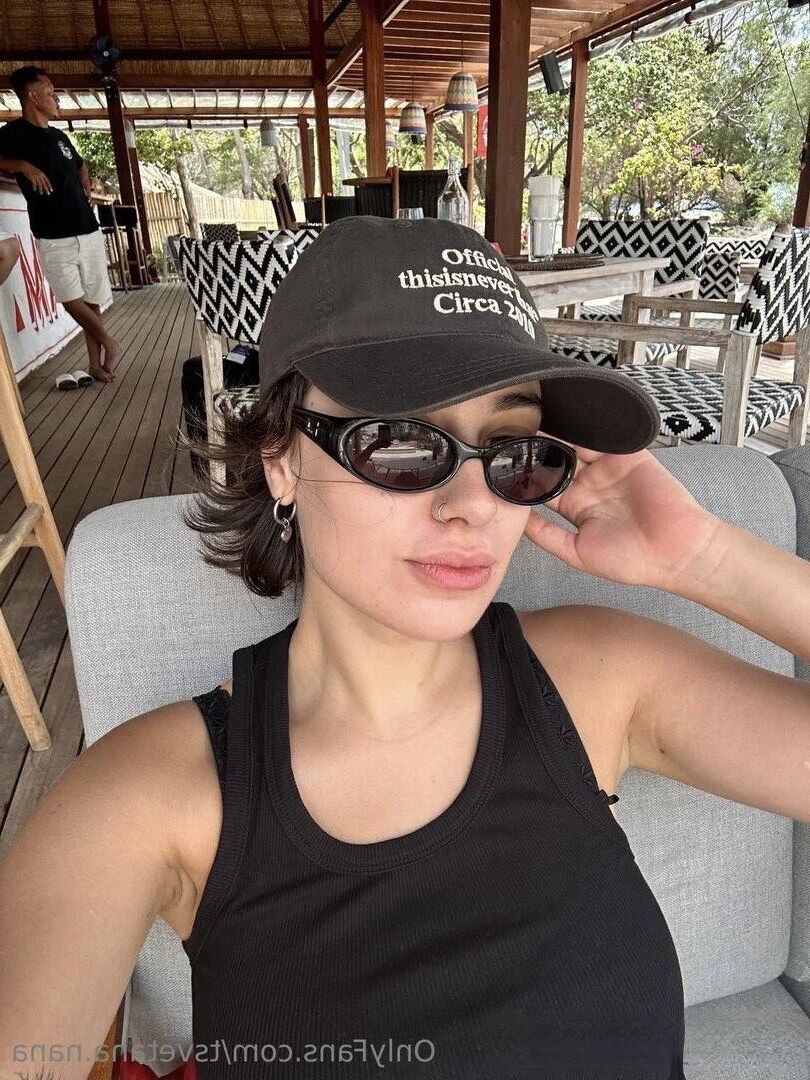 Tsvetana lindas peitos enormes bunda sexy morena garota mista pho quente
