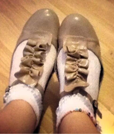 Planos, zapatos, tacones, sandalias, calcetines,