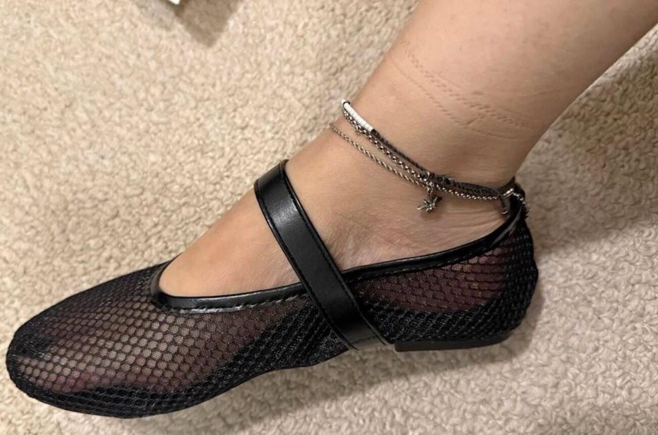 Planos, zapatos, tacones, sandalias, calcetines,