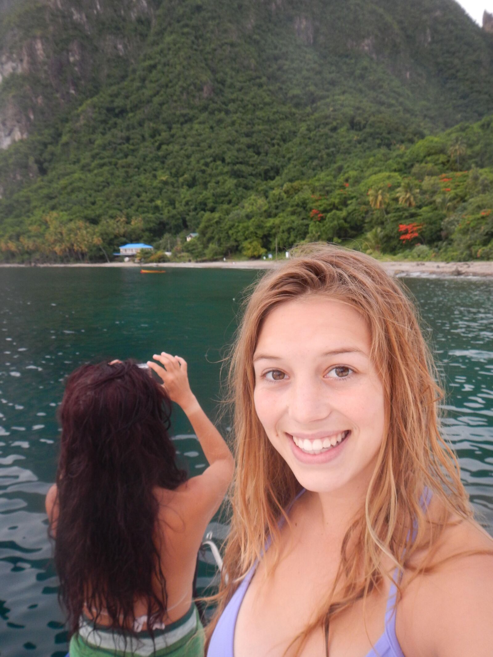 BIG BOOBS BABE Siam rocks a bikini