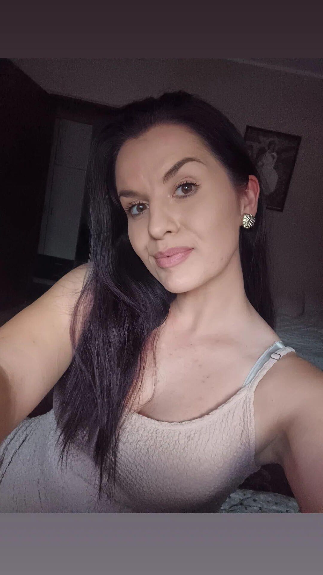 Serbian teens/thots/Srbija kurve klinke za drkanje
