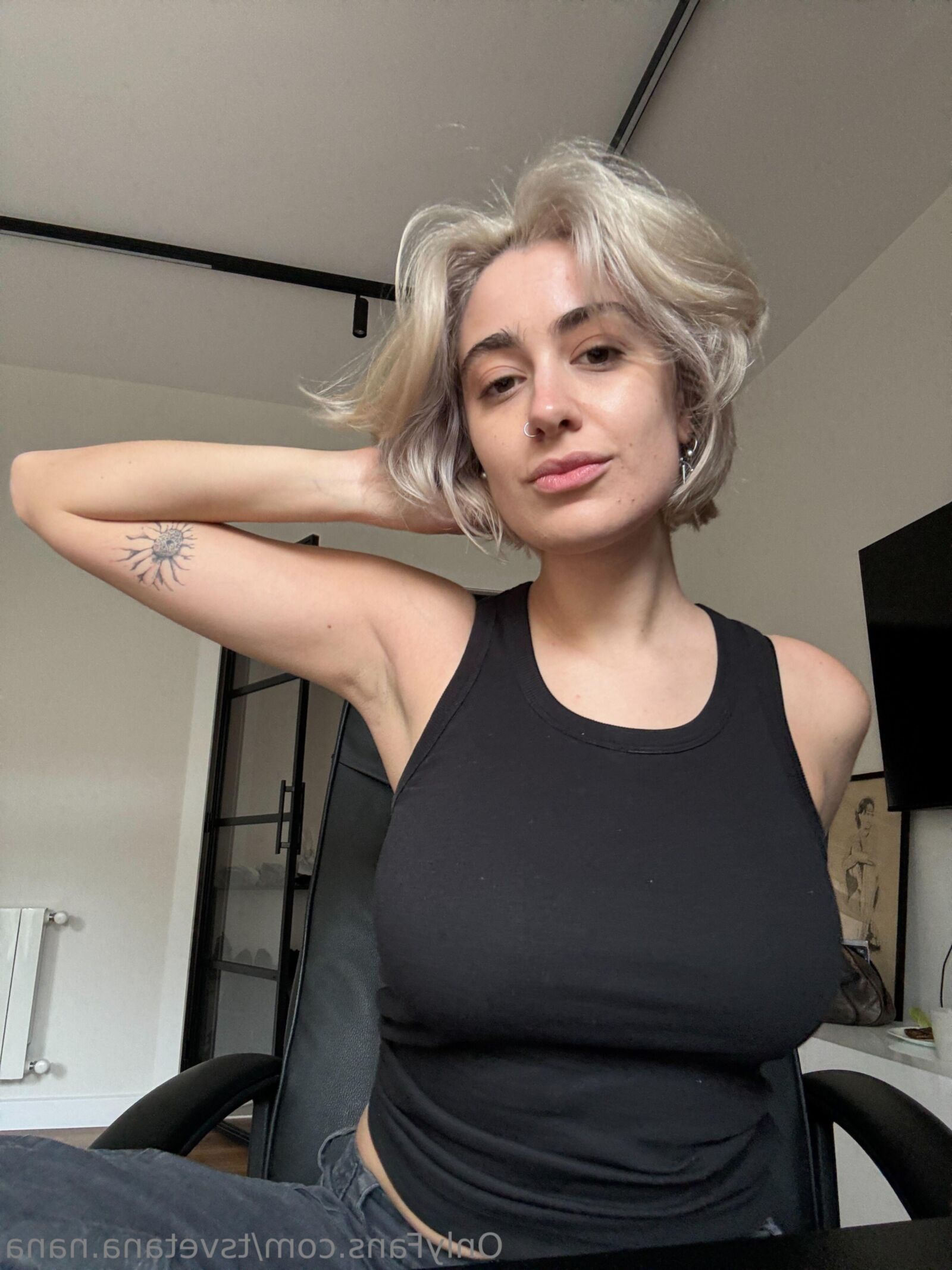 Tsvetana lindas peitos enormes bunda sexy morena garota mista pho quente